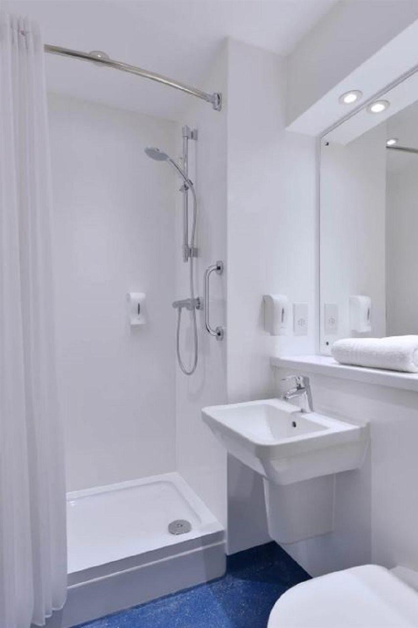Travelodge Bedford Wyboston Exteriér fotografie